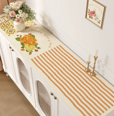 Lunara Vintage Luxe Table Cover