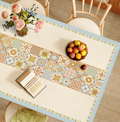 Evelyn Classic American Style Table Cover
